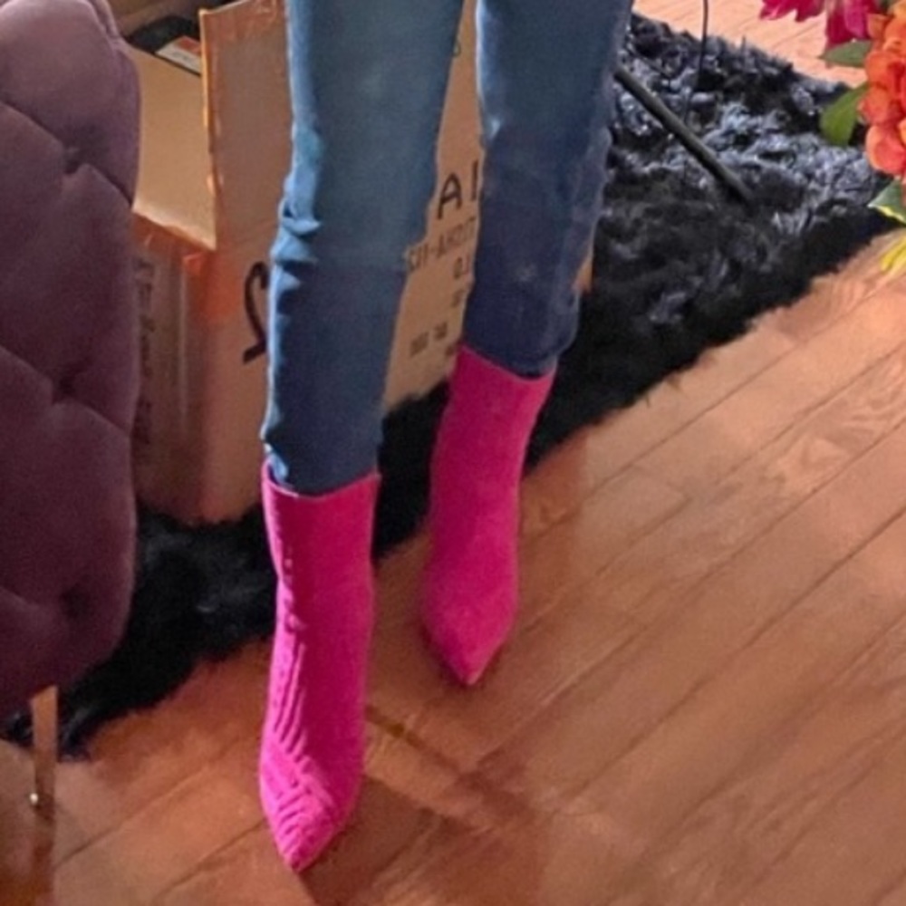 KASH! (Fuchsia) - Picture 2 of 5